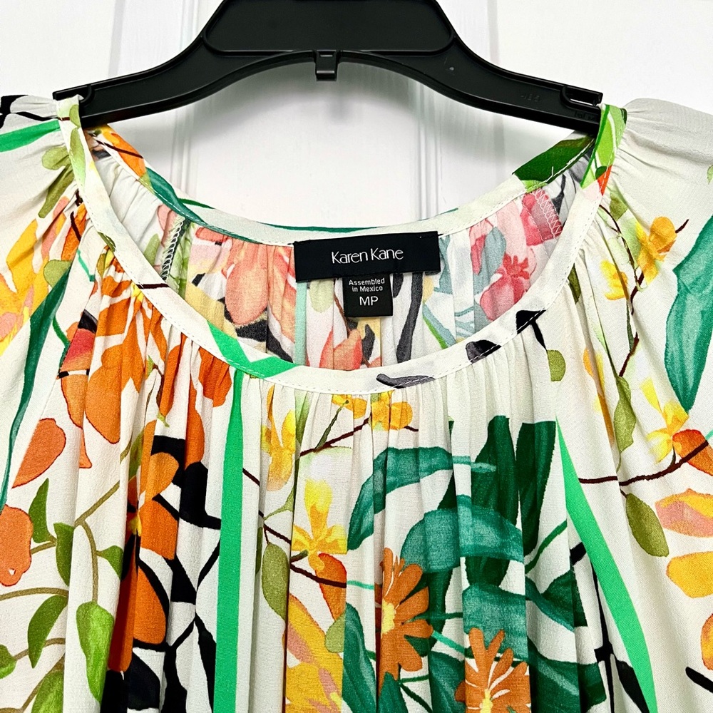 Karen Kane Floral Blouse - Picture 2 of 5